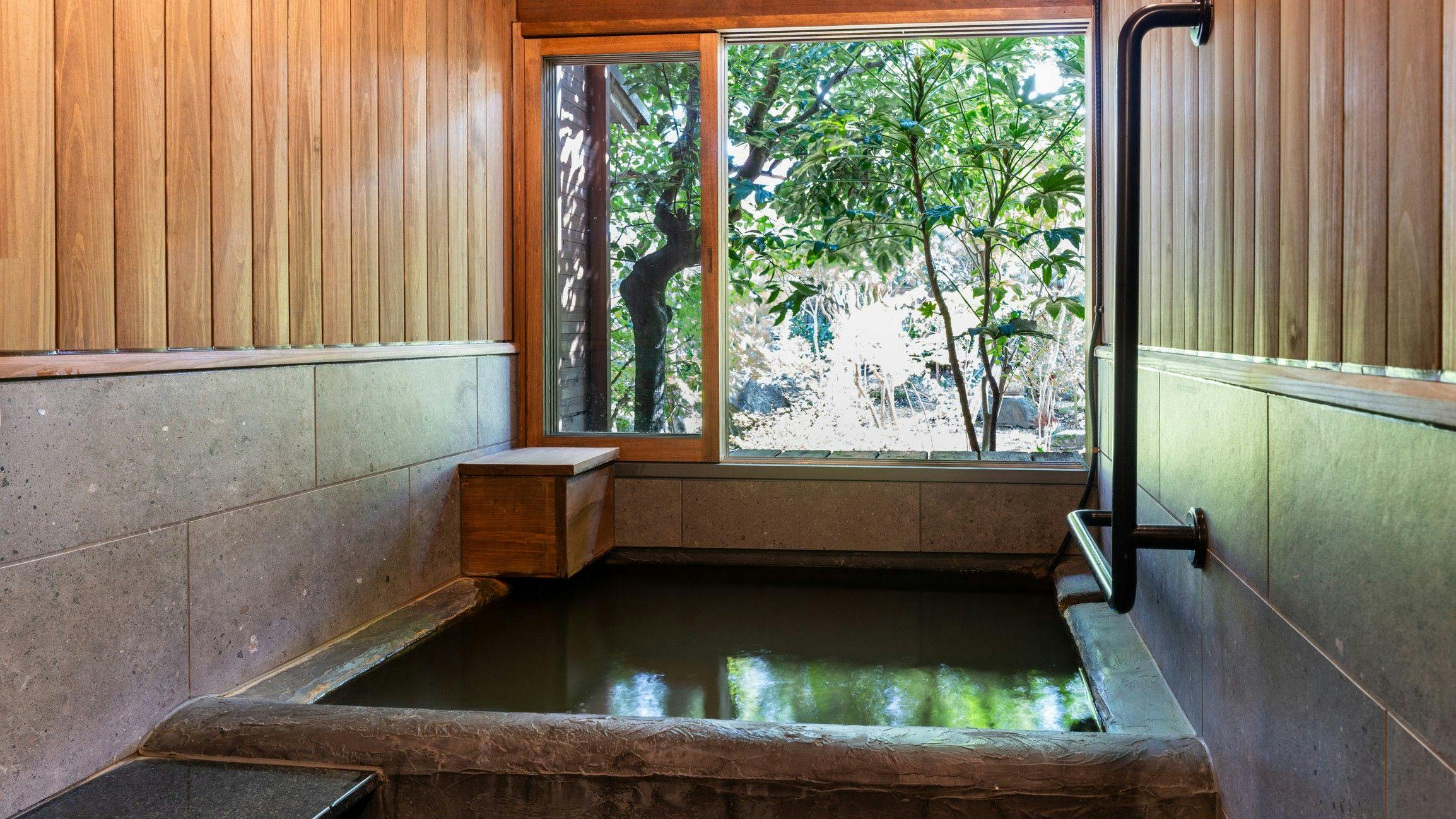 蘇る山と故郷　阿蘇内牧温泉　蘇山郷