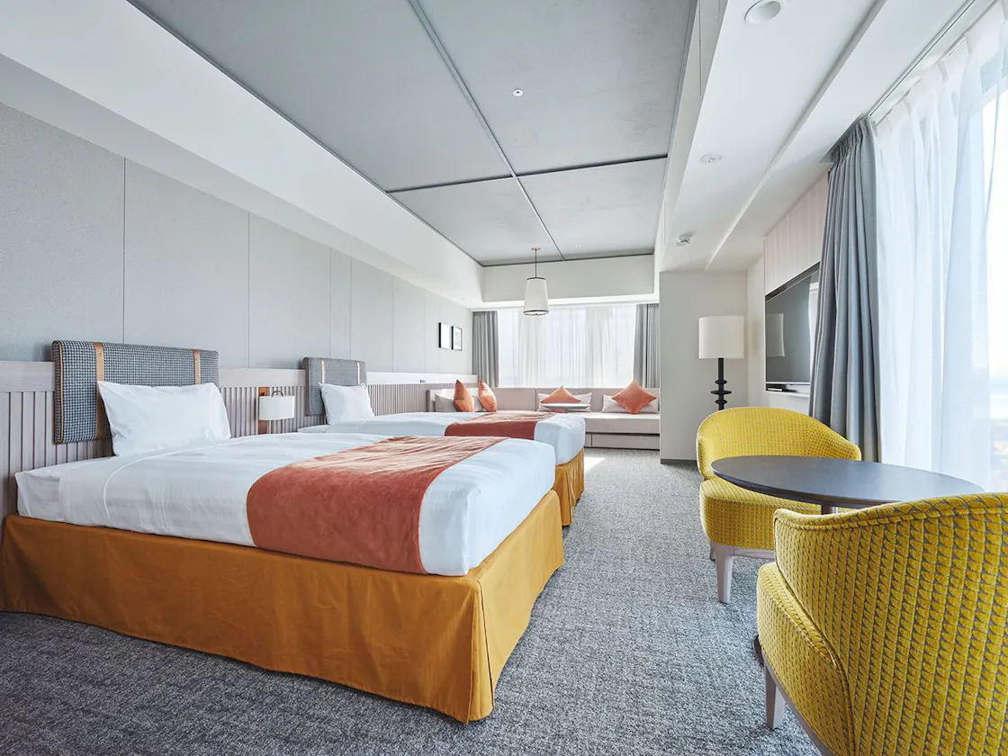 Deluxe River View Suite