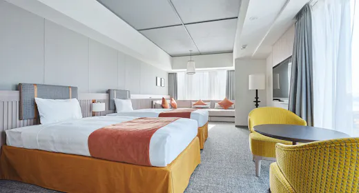 Deluxe River View Suite
