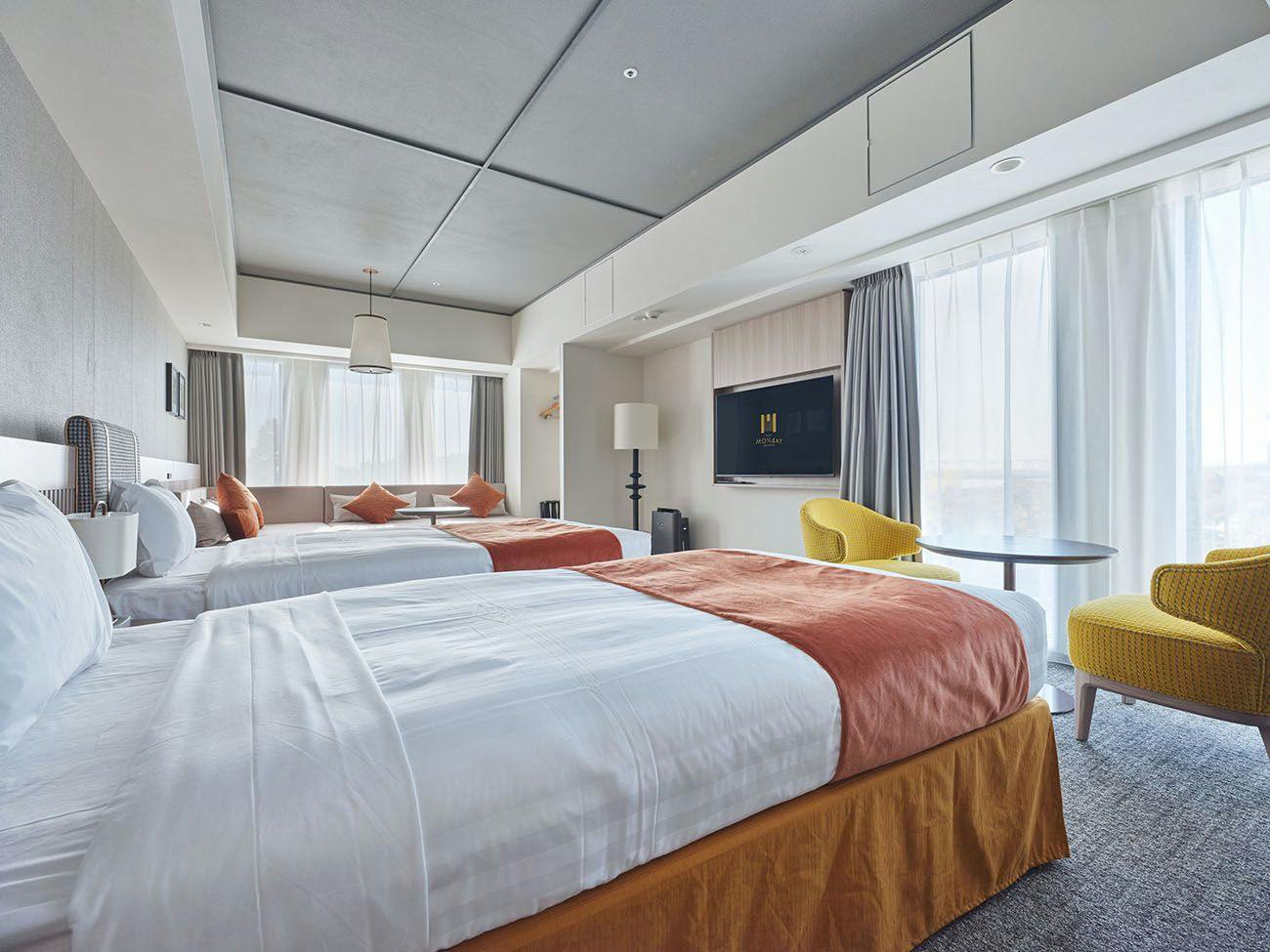 Deluxe River View Suite