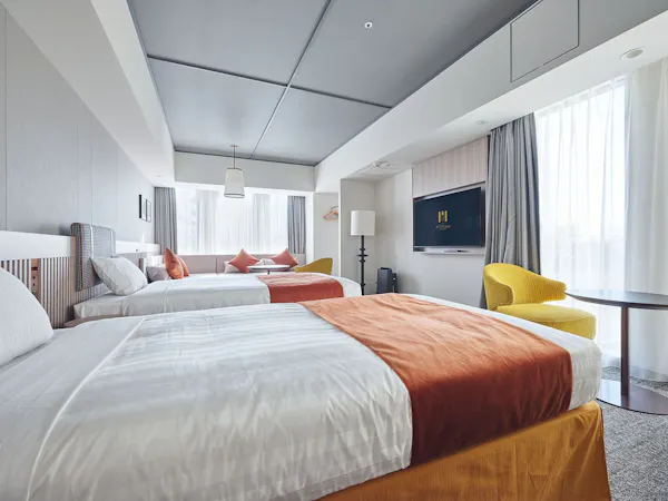 Deluxe Corner Suite