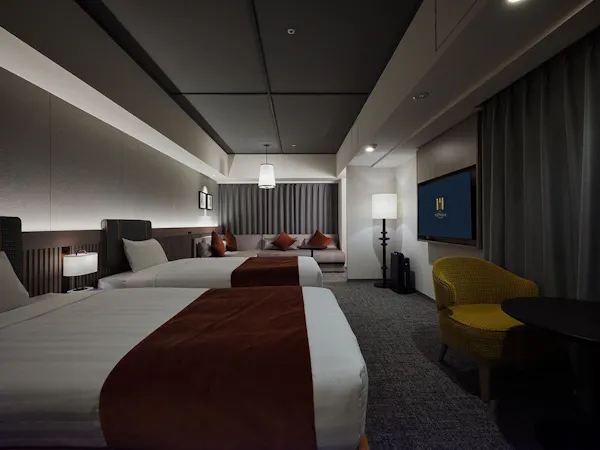 Deluxe Corner Suite