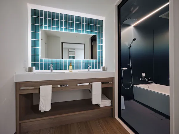 Corner Suite