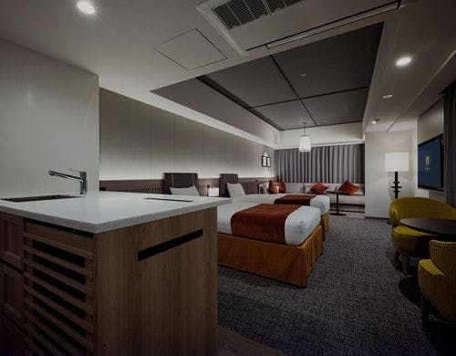 Deluxe Corner Suite