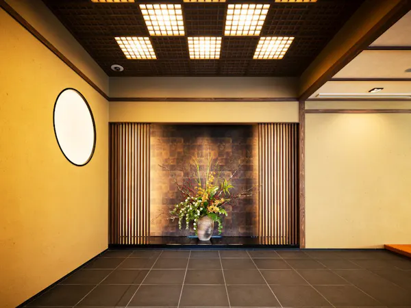 【祝・開業記念】世界遺産の門前に佇む「大人の湯宿」で浸る贅沢×旬の京会席と名湯を愉しむ<2食付>