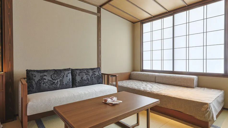 Kyoto Omuro Kadensho