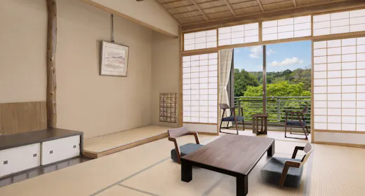 【西館】和室5名定員(庭園側)