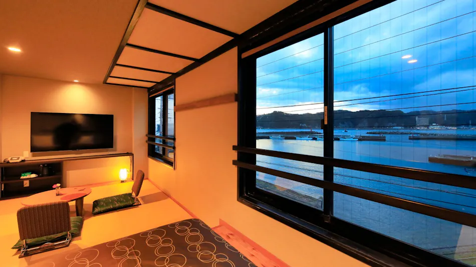 Seafood Wholesaler Inn Kuroshio