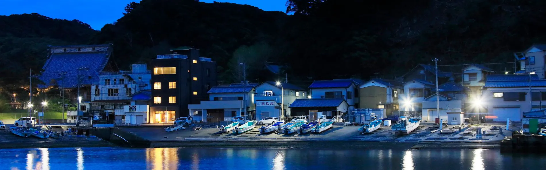 海鮮問屋の宿 くろしお