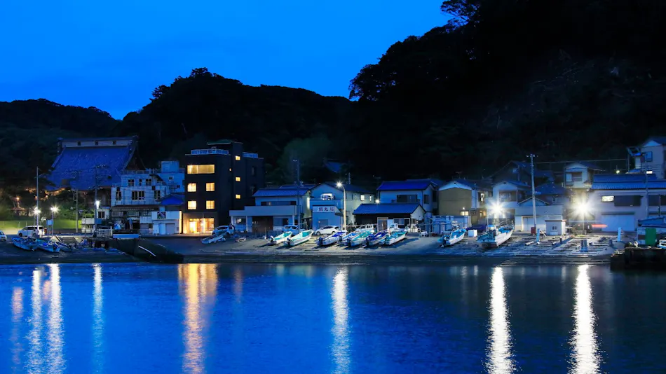 Seafood Wholesaler Inn Kuroshio
