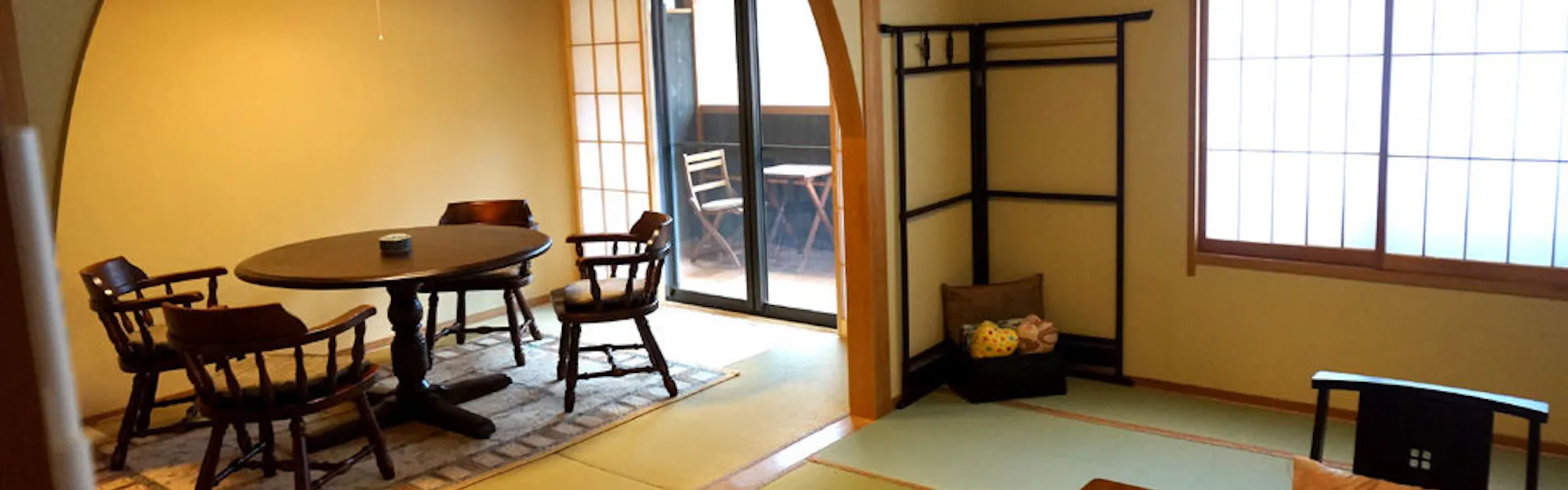 囲炉裏の御宿 花敷の湯