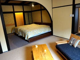 囲炉裏の御宿 花敷の湯
