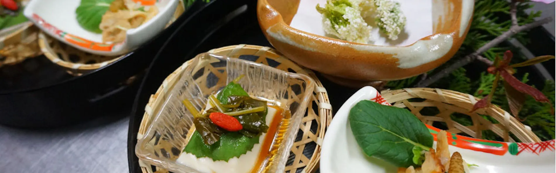 囲炉裏の御宿 花敷の湯