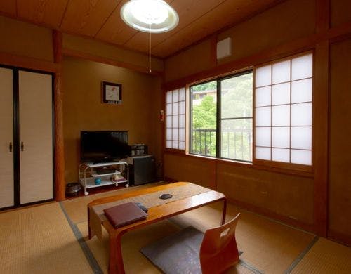 和室6畳　2Ｆ　（山側）