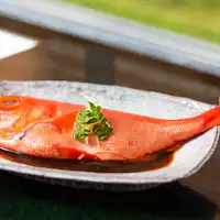 ตัวอย่างอาหาร (ปลากะพงแดงต้มทั้งตัว)