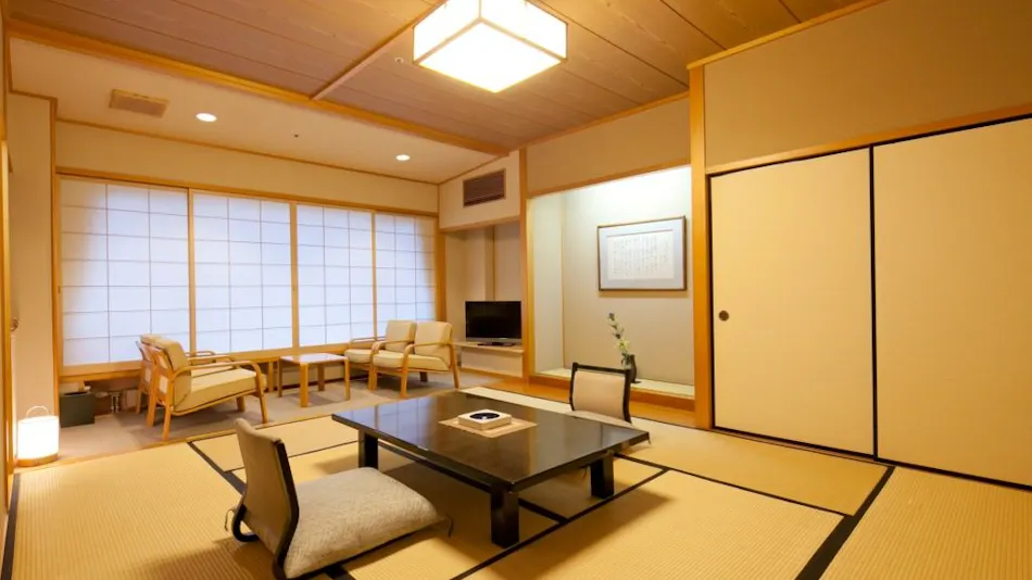 Zazan Minakami (Formerly: Mizukami-kan)