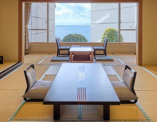 和室角部屋12.5畳（低層階）