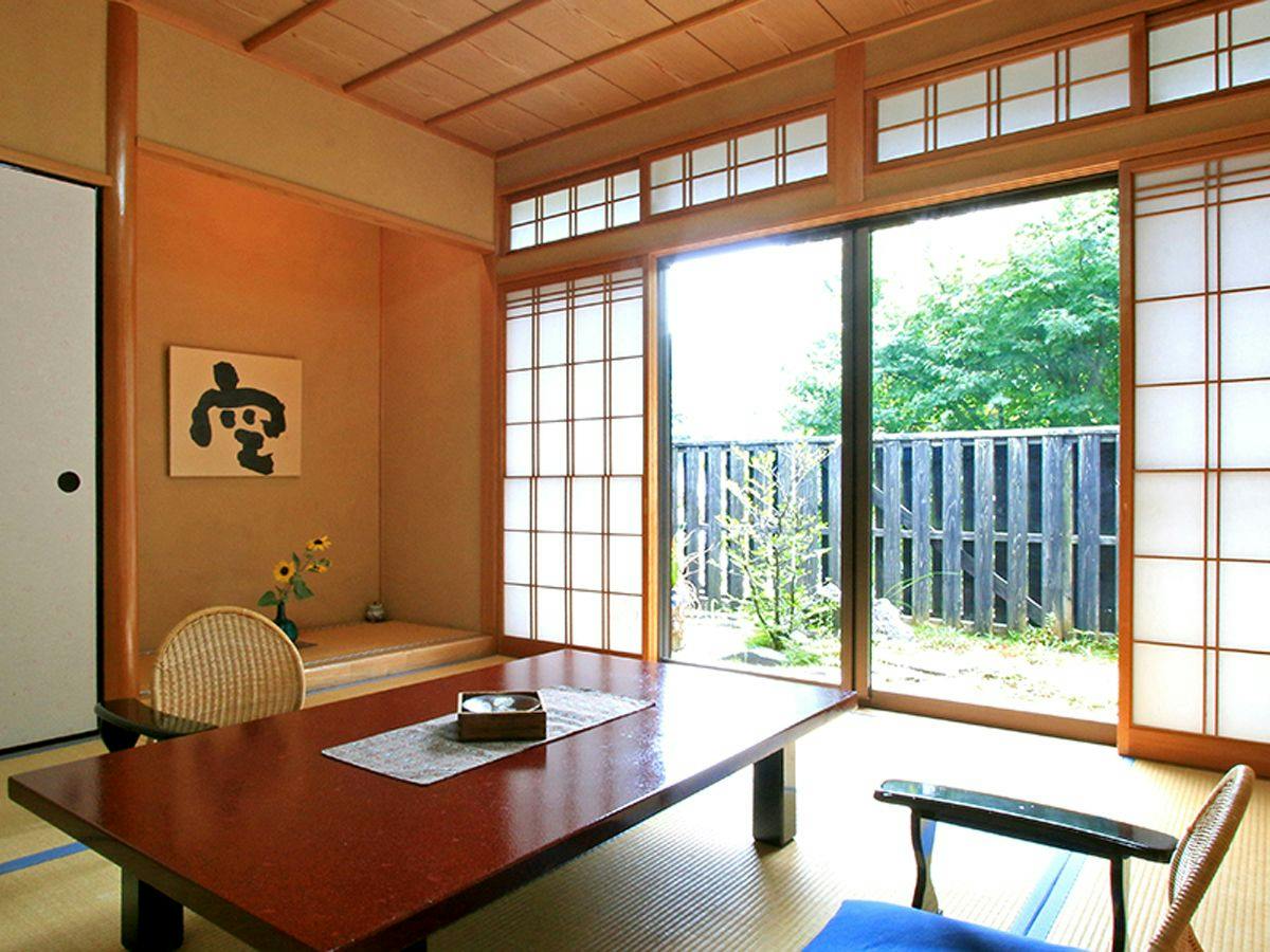 平山旅館