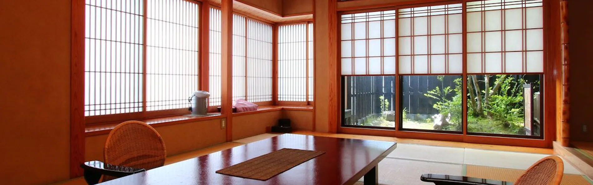 平山旅館
