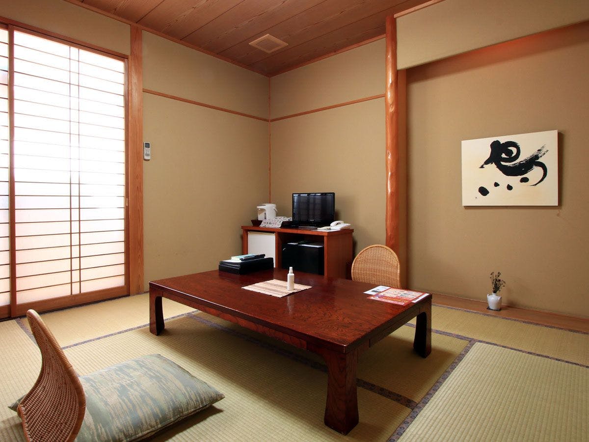 平山旅館
