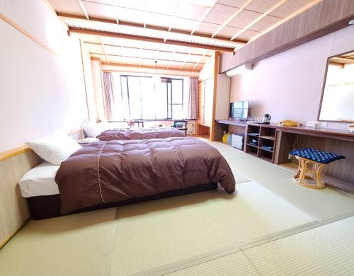 【山側スーペリア】和モダンツイン12畳