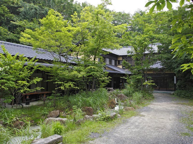 山の宿　寒の地獄旅館