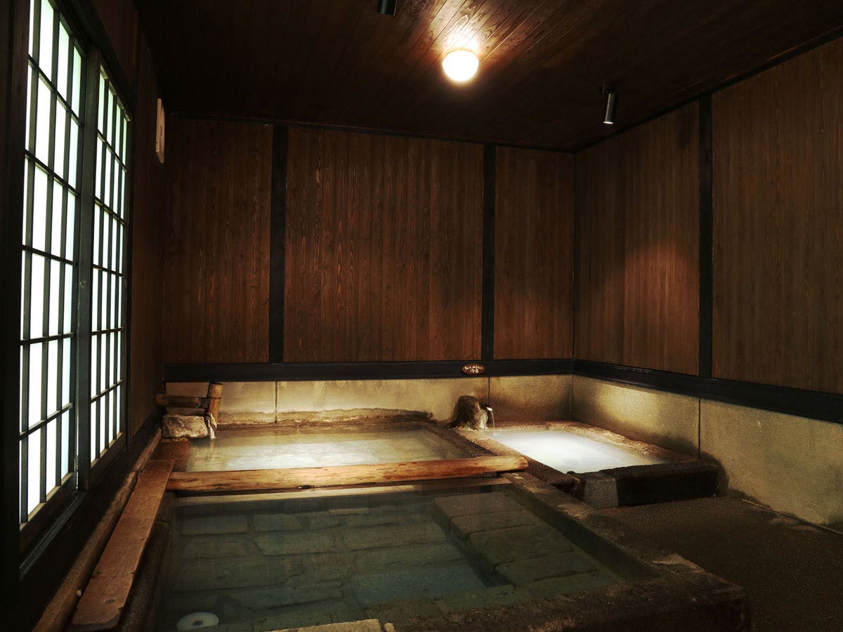 山の宿　寒の地獄旅館