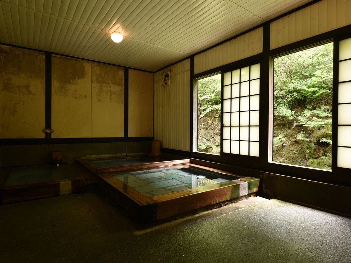 山の宿　寒の地獄旅館