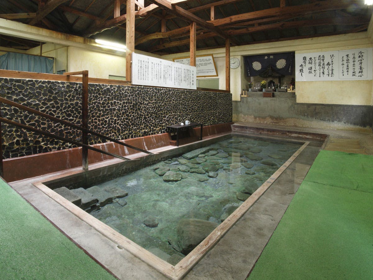 山の宿　寒の地獄旅館