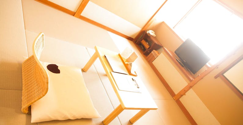 8畳リーズナブルルーム 朝食のみ Asa Vegan 酵素玄米 重ね煮味噌汁など ヴィーガンモーニングステイプラン 湯河原リトリート ご縁の杜 Goen No Mori 一休 Comキラリト