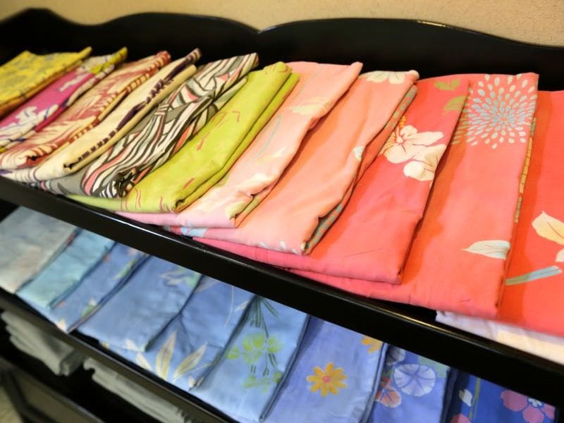 ยูกาตะสีสัน