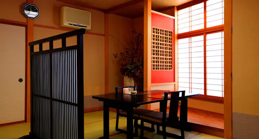 【ห้องอาหาร】ชุดอาวาบิครบครัน~ซาชิมิอาวาบิรวมในเรือซาชิมิ และอาวาบิเป็นย่างระบำ<ใช้ห้องอาบน้ำส่วนตัวฟรี>