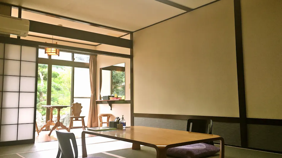Shukusai "Yushokushomon" no Yado Ishirokan
