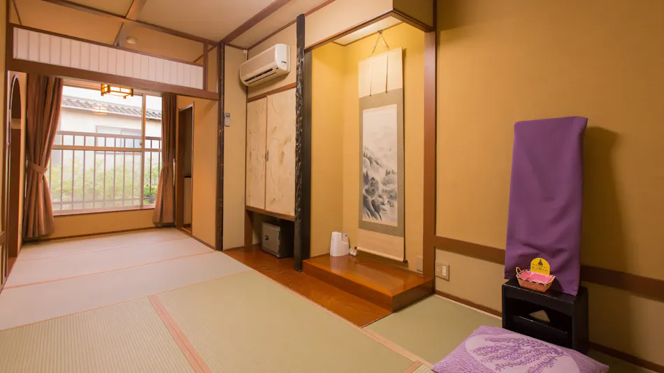 Shukusai "Yushokushomon" no Yado Ishirokan