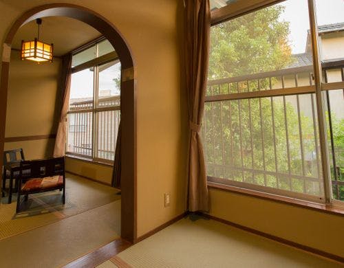 愛犬と泊まれる客室、和室2間