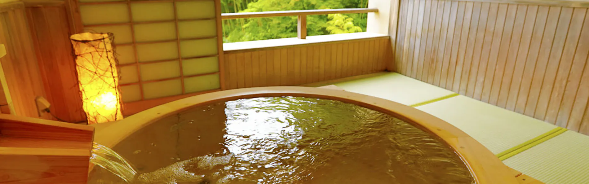 着物で彩られた全館畳敷きの宿 楽山やすだ