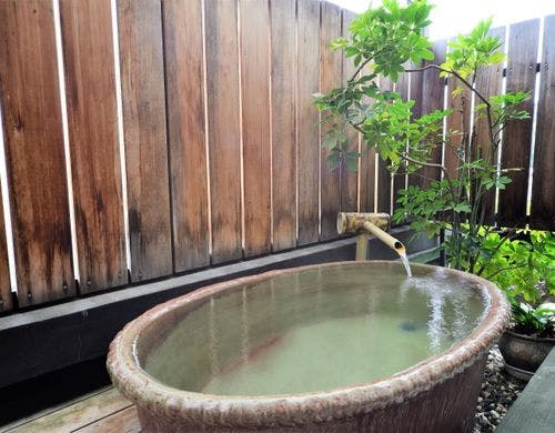 【陶器半露天温泉付き】和室