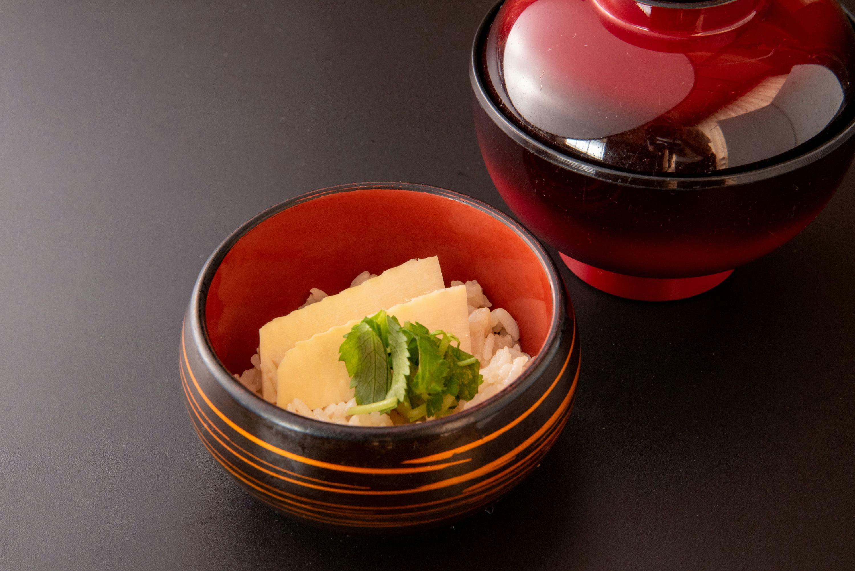 着物で彩られた全館畳敷きの宿　楽山やすだ