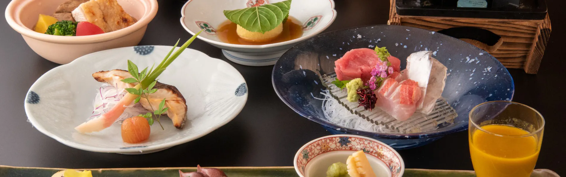 着物で彩られた全館畳敷きの宿 楽山やすだ