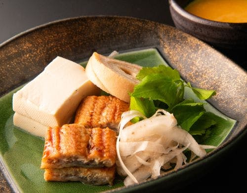 【季節の鍋物】鰻豆腐の玉〆