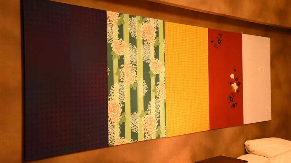 Rakuzan Yasuda: A Tatami-Floored Inn Adorned with Kimonos