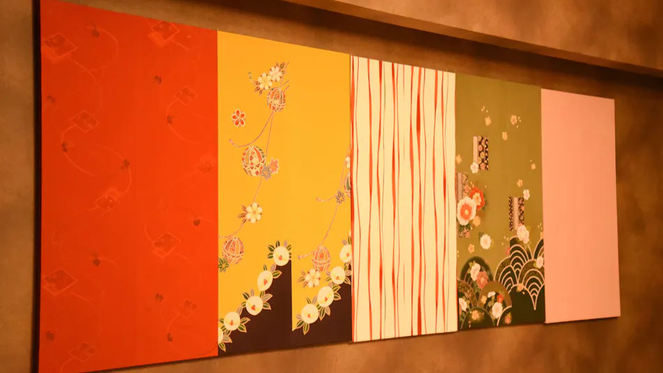 Rakuzan Yasuda: A Tatami-Floored Inn Adorned with Kimonos