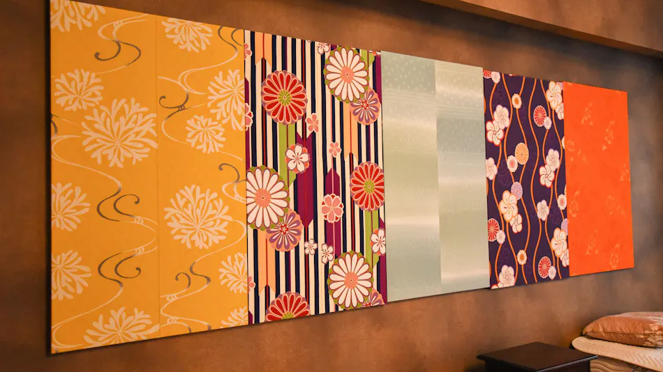 Rakuzan Yasuda: A Tatami-Floored Inn Adorned with Kimonos