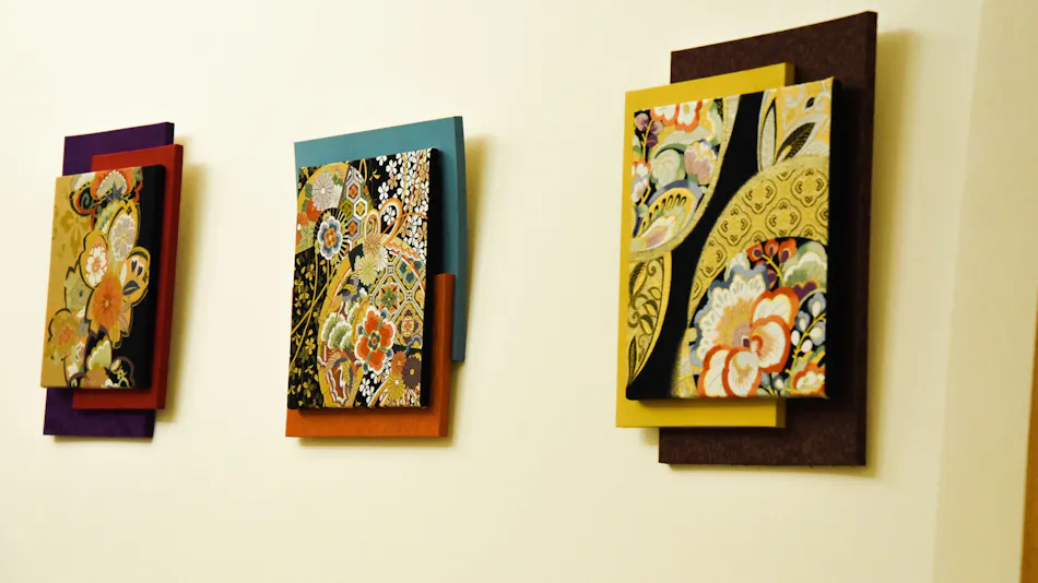 Rakuzan Yasuda: A Tatami-Floored Inn Adorned with Kimonos