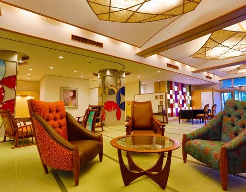 【ロビーラウンジ】