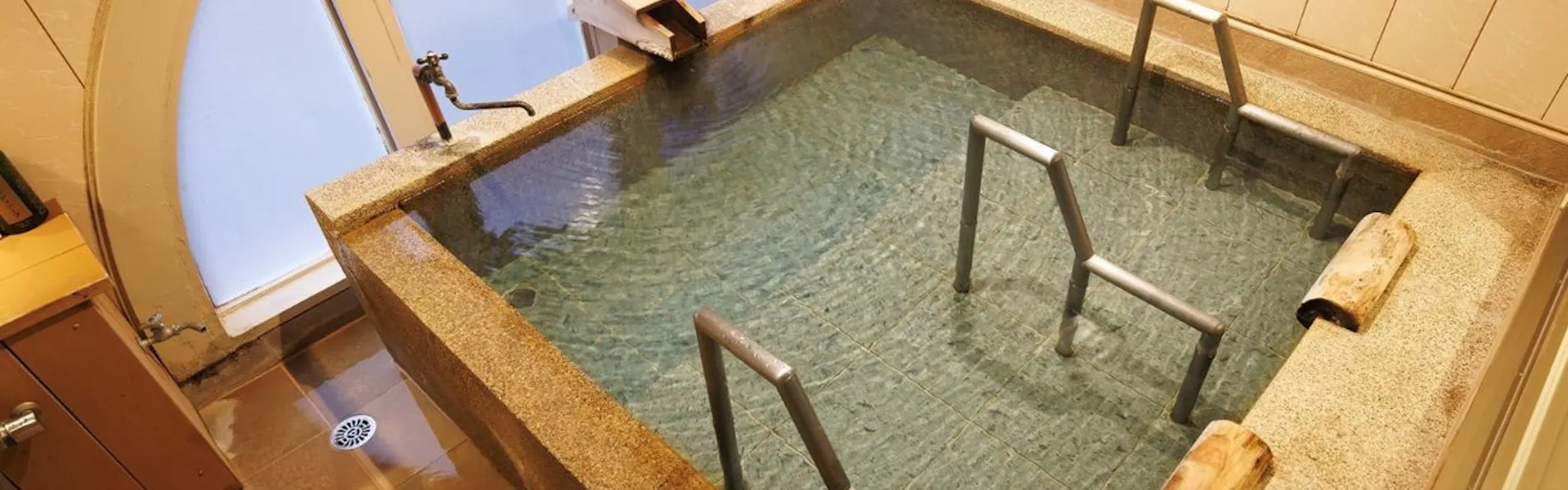 伊豆熱川温泉 六つの貸切風呂を湯めぐり ふたりの湯宿 湯花満開