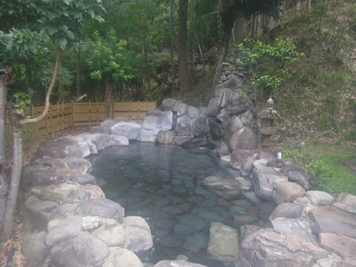 湯村温泉　自家源泉のお宿　とみや