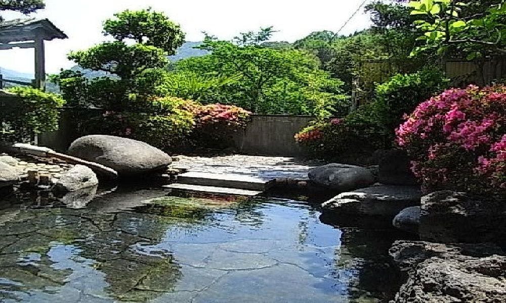 湯村温泉　自家源泉のお宿　とみや