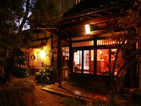甲州最古の源泉とワインの宿 岩下温泉旅館