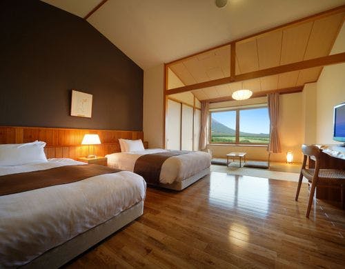 裸足で寛げるフローリングタイプの和洋室